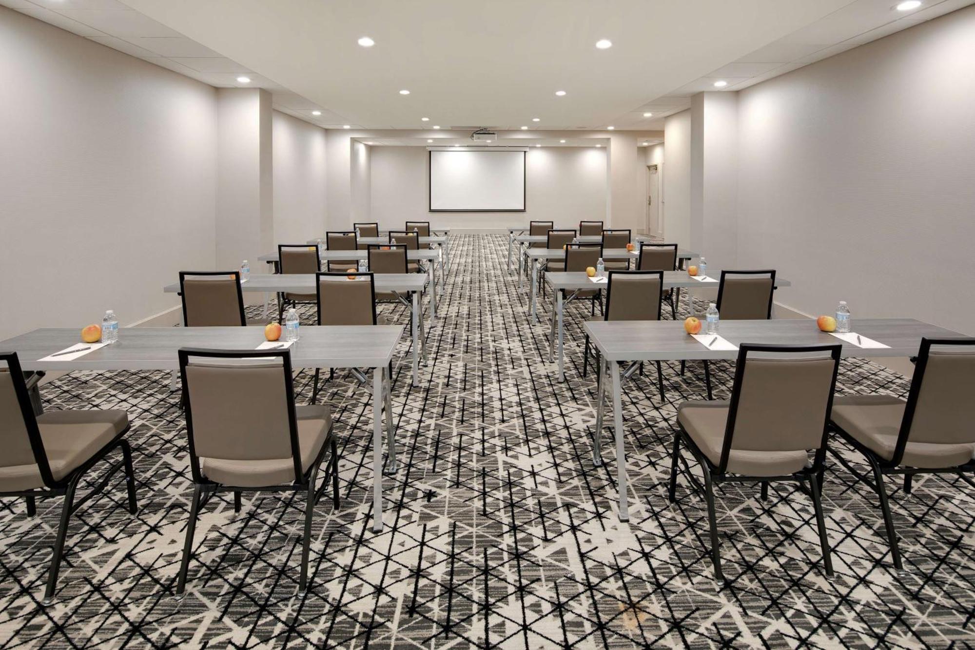 Embassy Suites By Hilton Atlanta Perimeter Center Sandy Springs Εξωτερικό φωτογραφία